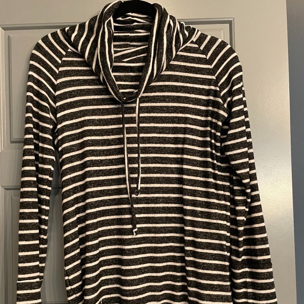 Mix by 41Hawthorn Pullover